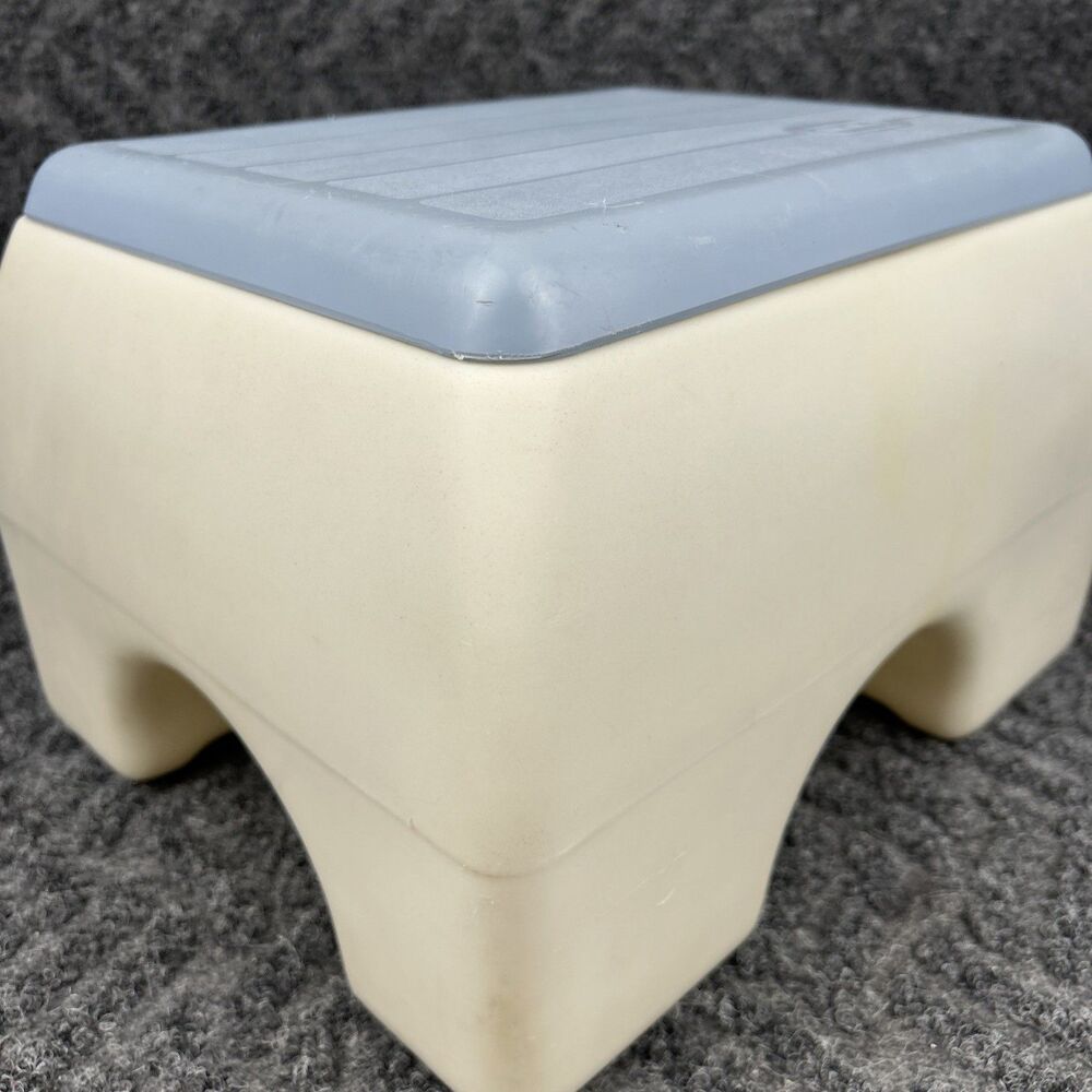 Vintage 1985 Little Tikes Tykes Step Stool Blue & White USA Made 11.5"x9.5"x7.5" - Picture 6 of 13